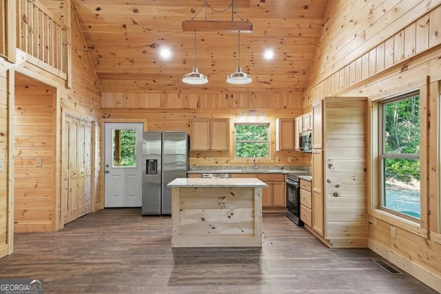 5860 Old Bucktown Road, Ellijay, GA 30536
