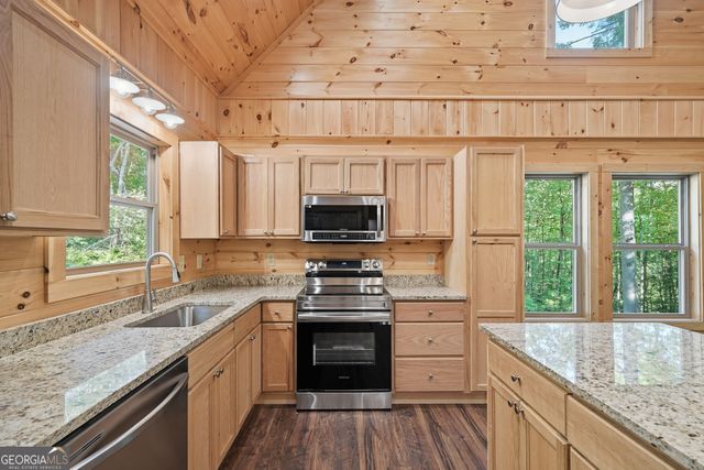 5860 Old Bucktown Road, Ellijay, GA 30536