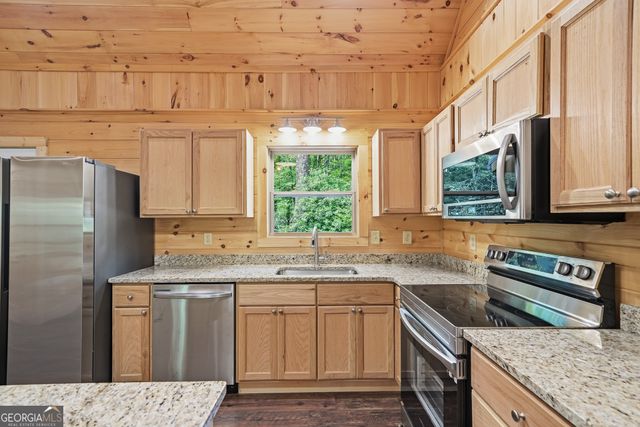 5860 Old Bucktown Road, Ellijay, GA 30536