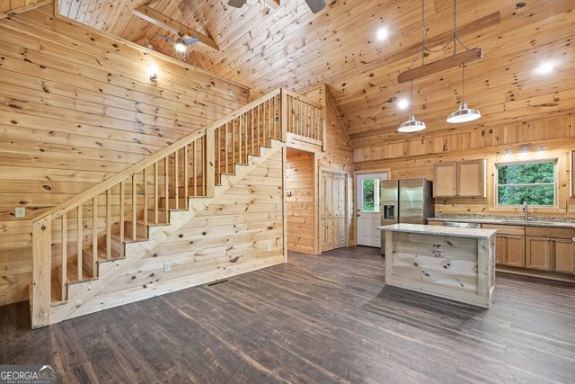 5860 Old Bucktown Road, Ellijay, GA 30536