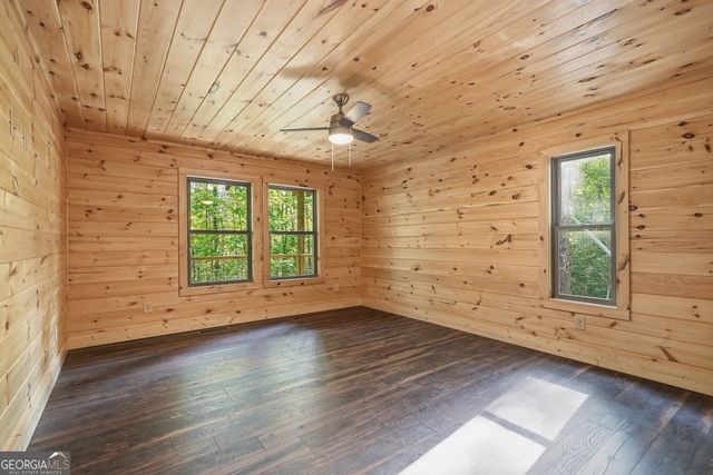 5860 Old Bucktown Road, Ellijay, GA 30536