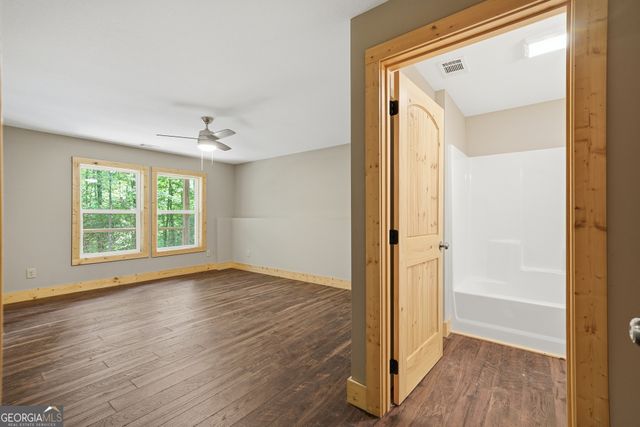 5860 Old Bucktown Road, Ellijay, GA 30536