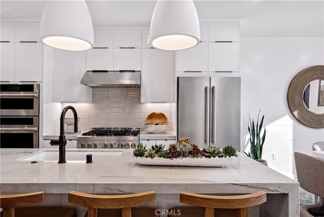 105 Sawtelle, Irvine, CA 92618