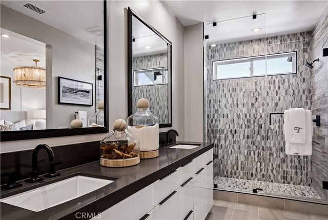 105 Sawtelle, Irvine, CA 92618