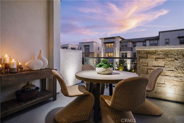 105 Sawtelle, Irvine, CA 92618