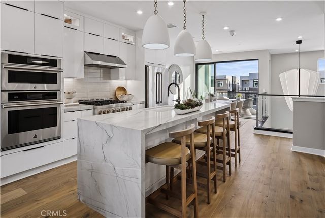 105 Sawtelle, Irvine, CA 92618