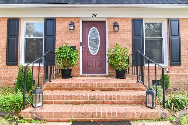 76 Waterview DR, Newport News, VA 23608