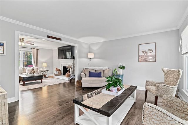 76 Waterview DR, Newport News, VA 23608