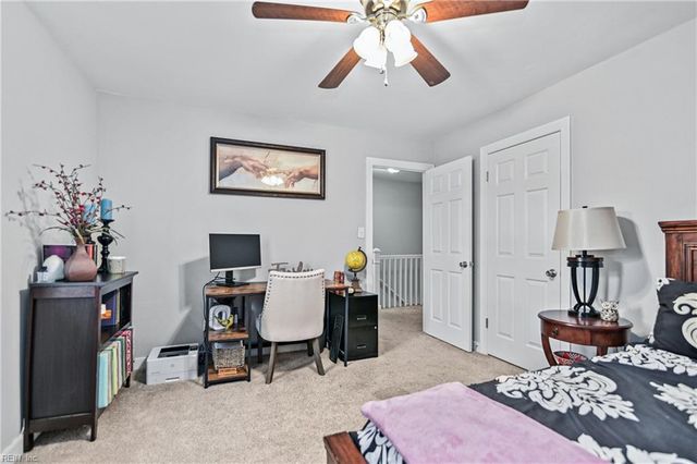 76 Waterview DR, Newport News, VA 23608