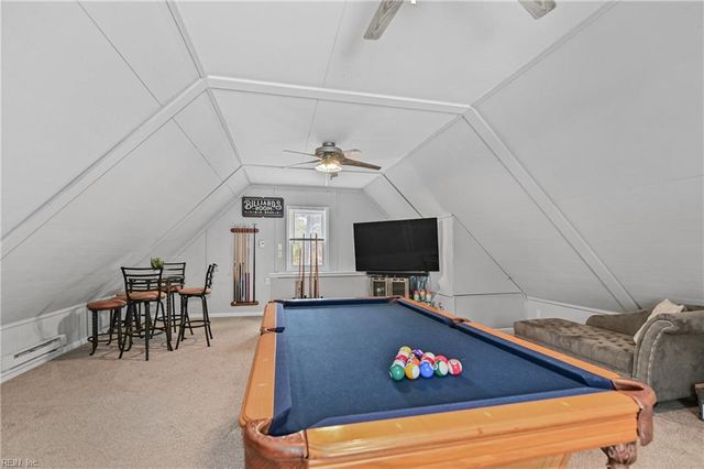 76 Waterview DR, Newport News, VA 23608