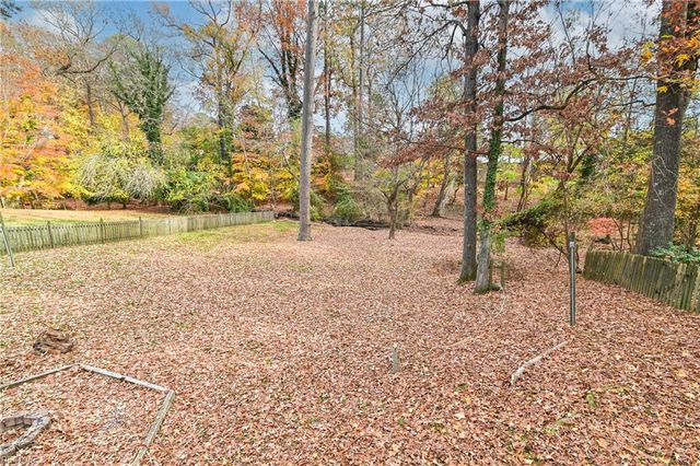 76 Waterview DR, Newport News, VA 23608