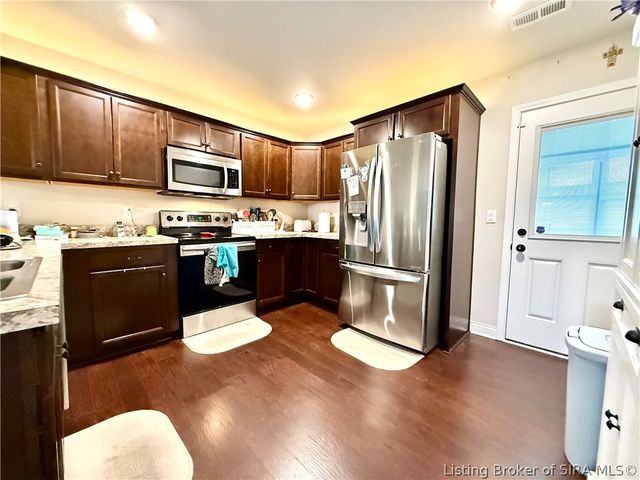 1016 Hadley Drive, Jeffersonville, IN 47130