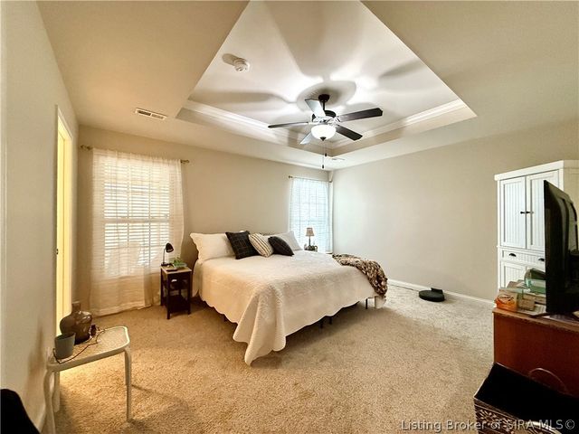 1016 Hadley Drive, Jeffersonville, IN 47130