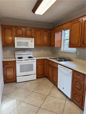89 Cottonwood Loop, Dallas, GA 30132