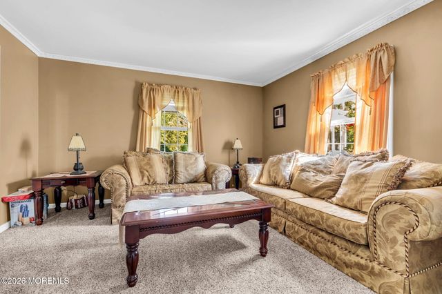 3 River Drive, Farmingdale, NJ 07727