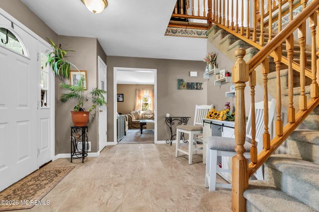 3 River Drive, Farmingdale, NJ 07727