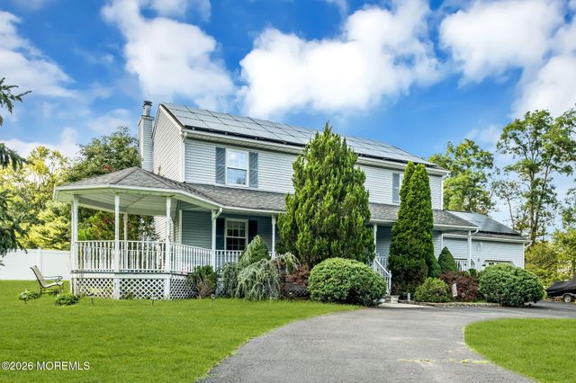 3 River Drive, Farmingdale, NJ 07727