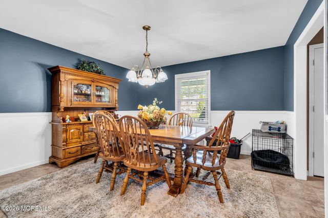 3 River Drive, Farmingdale, NJ 07727
