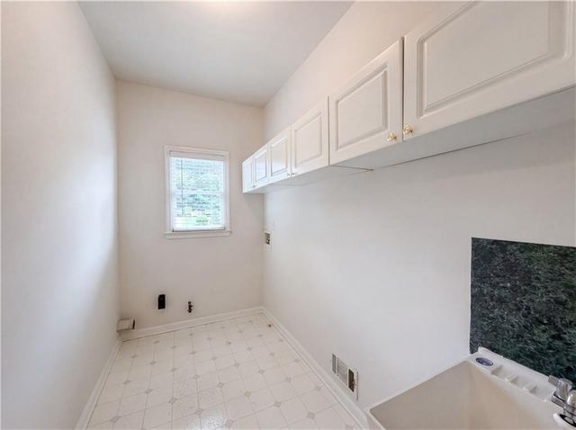 909 Mendenhall Way, Grayson, GA 30017