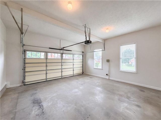 909 Mendenhall Way, Grayson, GA 30017