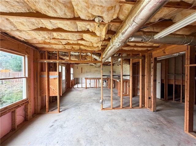 909 Mendenhall Way, Grayson, GA 30017