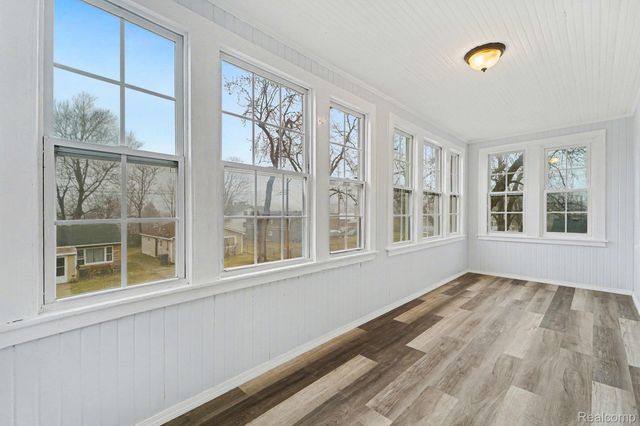 20 Frank Street, Pontiac, MI 48342