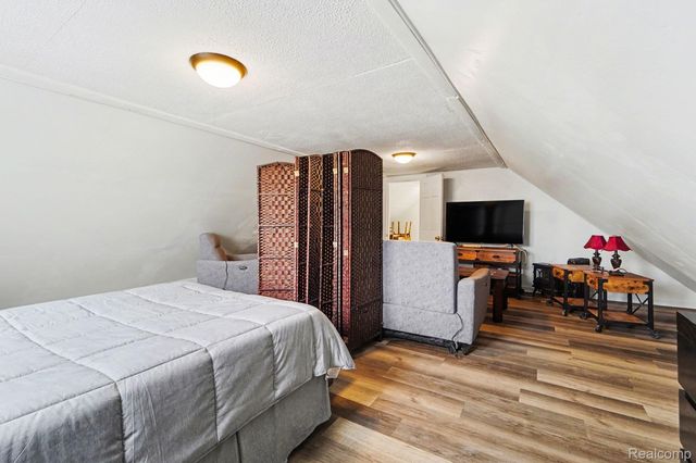 20 Frank Street, Pontiac, MI 48342