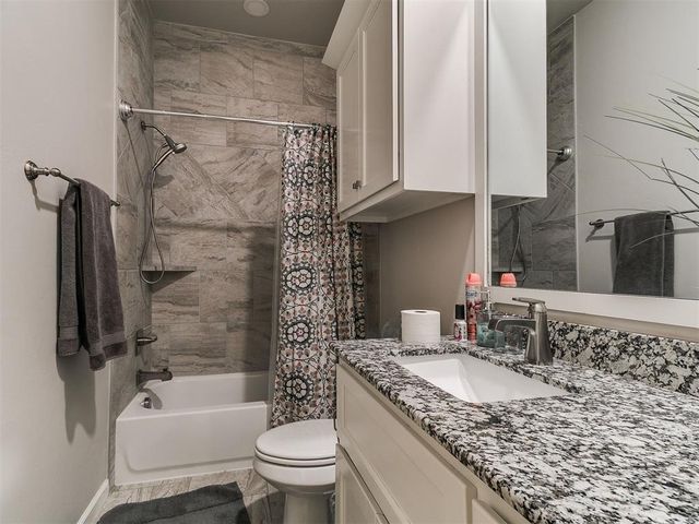 19125 Grove Parkway, Edmond, OK 73012