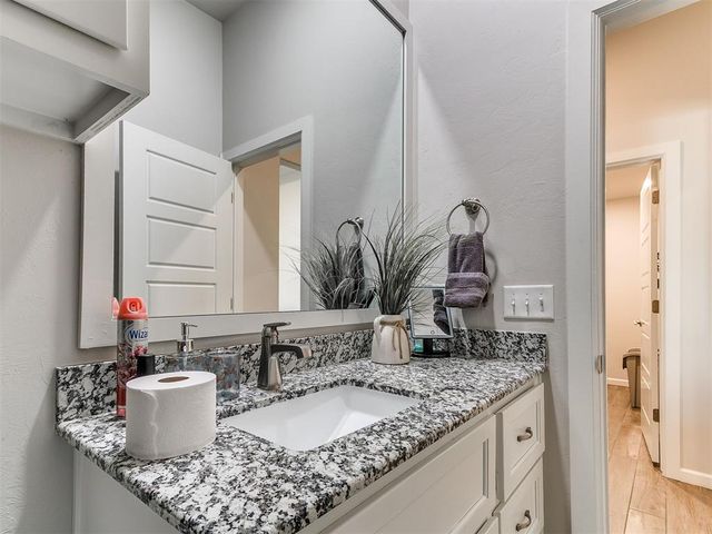 19125 Grove Parkway, Edmond, OK 73012