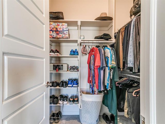 19125 Grove Parkway, Edmond, OK 73012