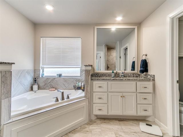 19125 Grove Parkway, Edmond, OK 73012