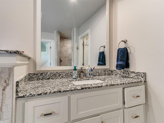 19125 Grove Parkway, Edmond, OK 73012