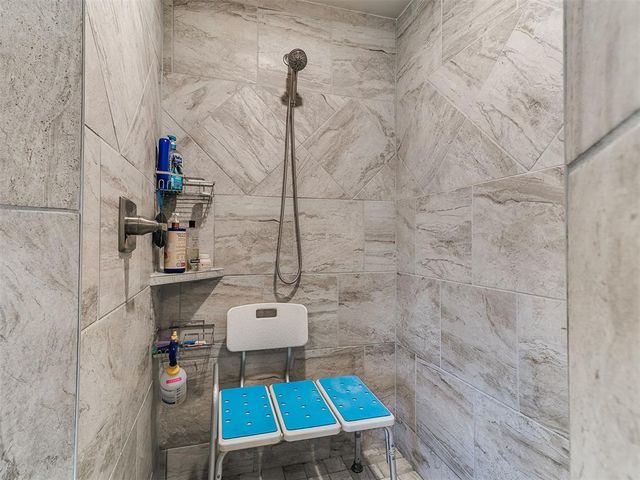 19125 Grove Parkway, Edmond, OK 73012