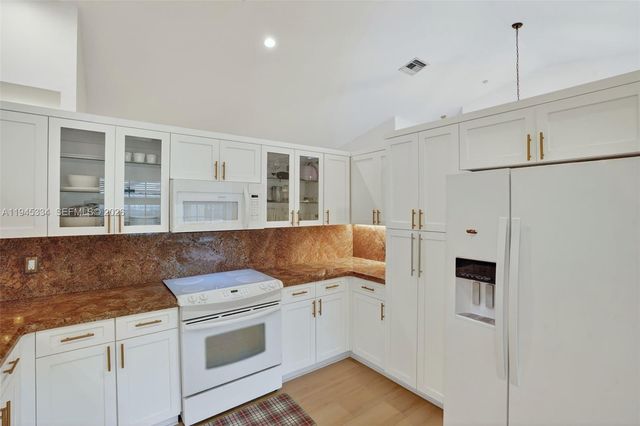 12200 SW 100th St, Miami, FL 33186