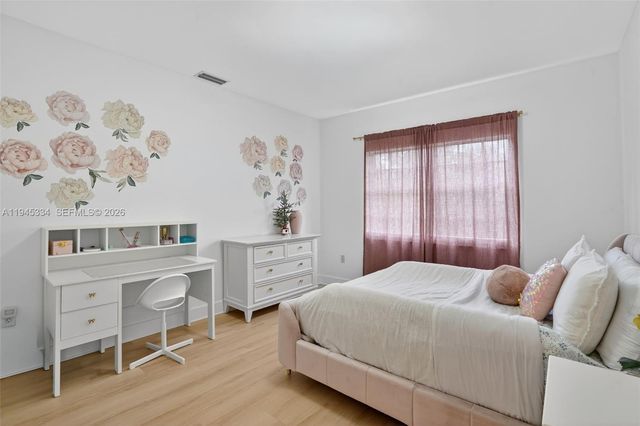 12200 SW 100th St, Miami, FL 33186