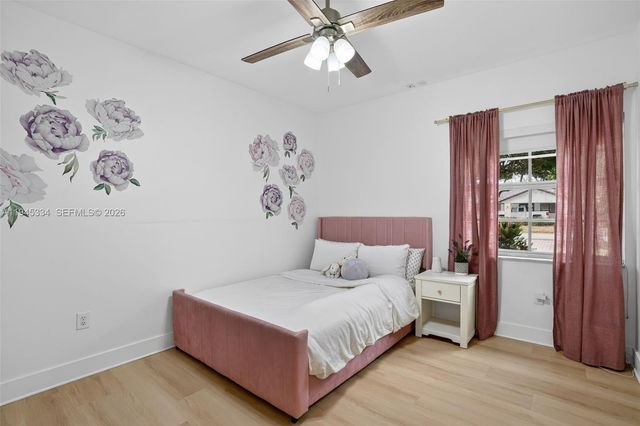 12200 SW 100th St, Miami, FL 33186