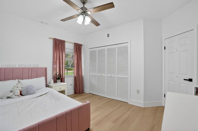 12200 SW 100th St, Miami, FL 33186