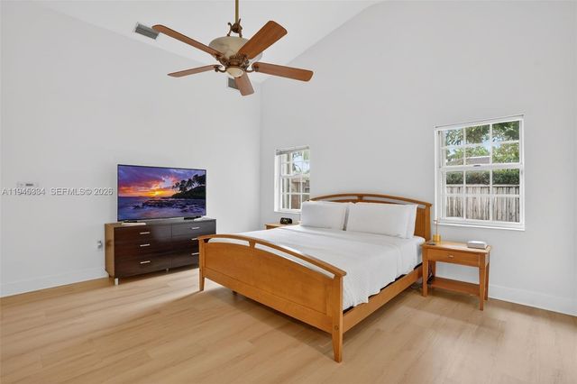 12200 SW 100th St, Miami, FL 33186