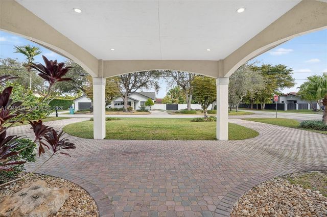 12200 SW 100th St, Miami, FL 33186