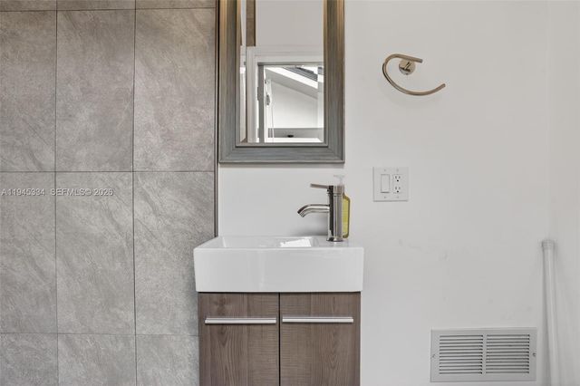 12200 SW 100th St, Miami, FL 33186