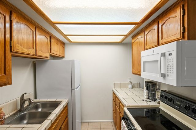 11734 Cottonwood, Apple Valley, CA 92308