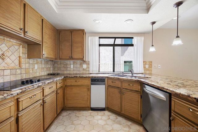 12047 Avenida Consentido, San Diego, CA 92128