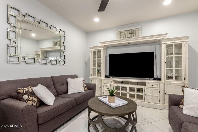 6641 W GEORGETOWN Way, Florence, AZ 85132