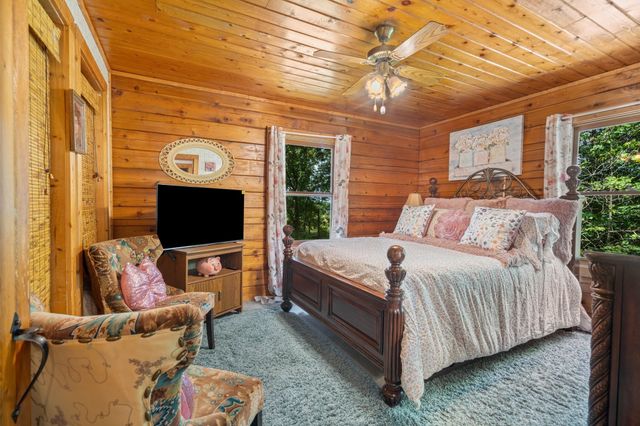 1246 Salem Rd, Lebanon, TN 37090