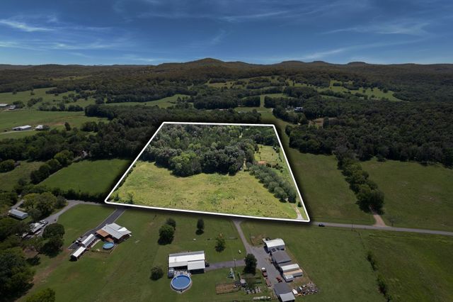 1246 Salem Rd, Lebanon, TN 37090
