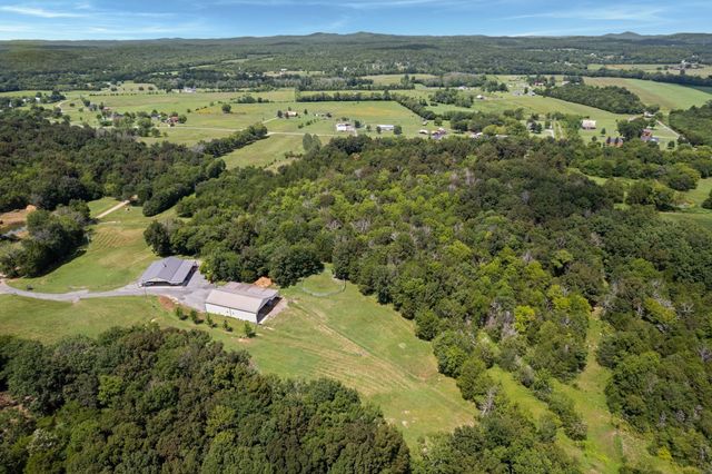 1246 Salem Rd, Lebanon, TN 37090