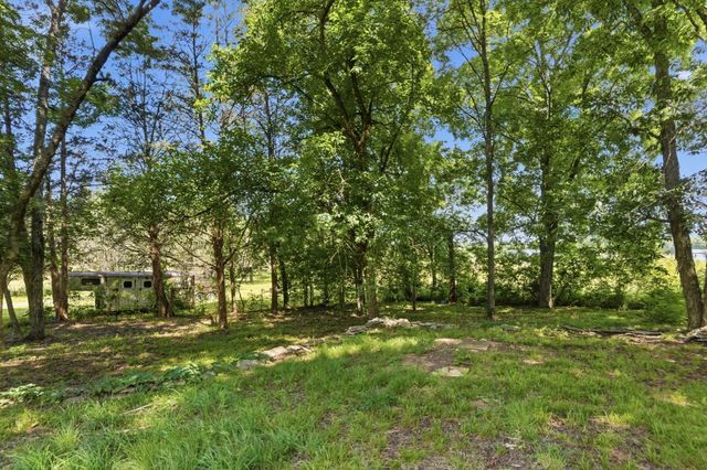 1246 Salem Rd, Lebanon, TN 37090