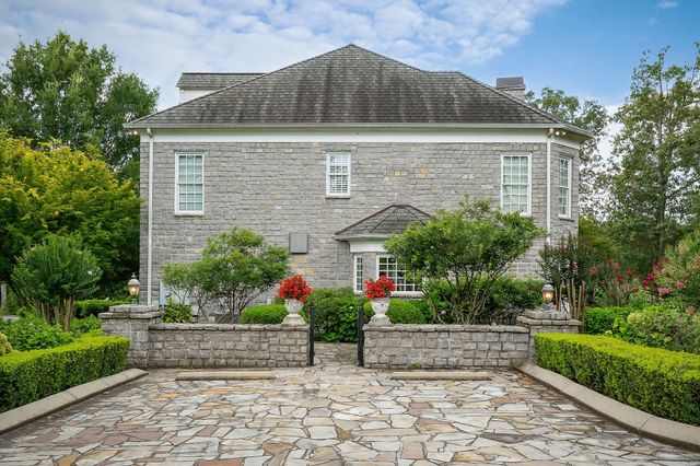 120 Ginkgo Dr, Mcminnville, TN 37110