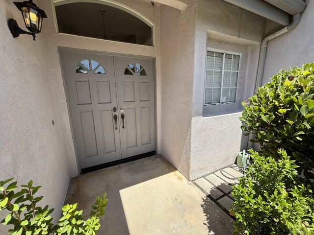 653 Cantara Ln, Vista, CA 92081