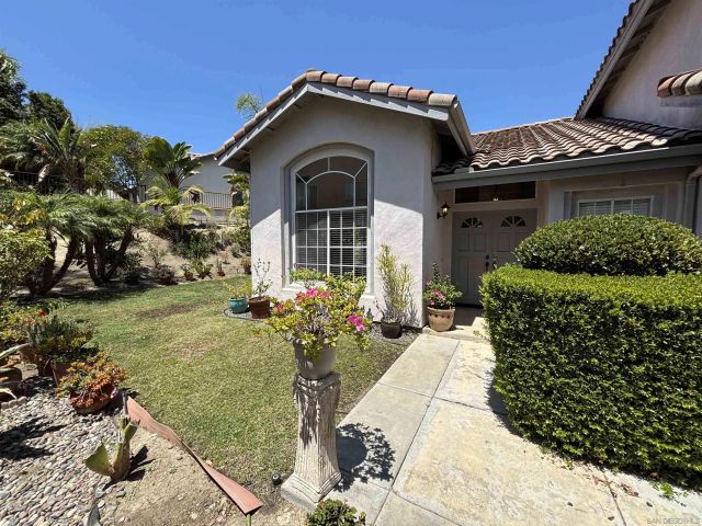 653 Cantara Ln, Vista, CA 92081